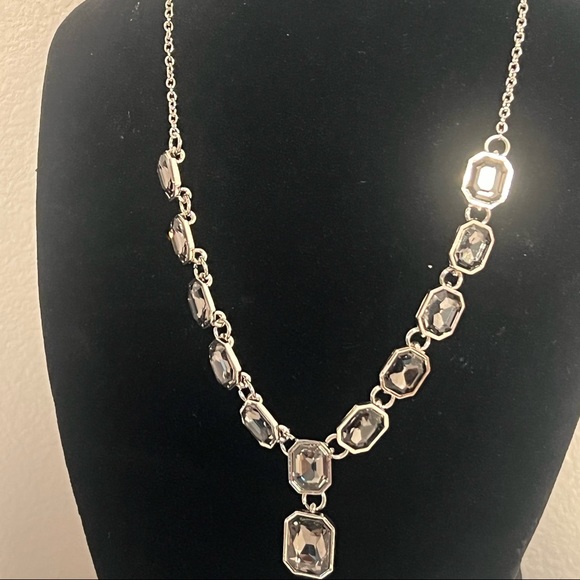 “NEW” FASHION JEWELRY SET - Picture 5 of 8